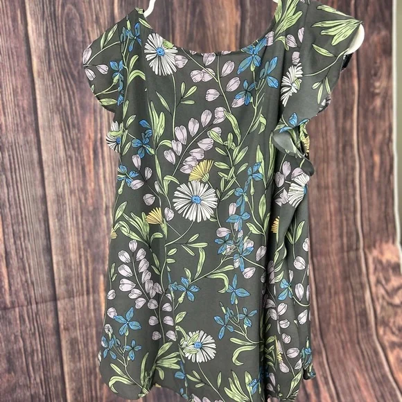 LOFT Green and White Ruffled Sleeveless Blouse - Picture 2 of 3